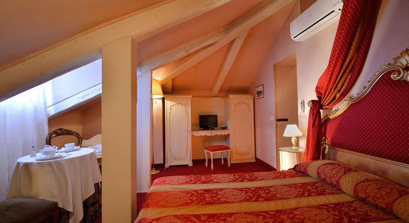 Residenza Ruga Giuffa Castello Valsolda Quarto foto