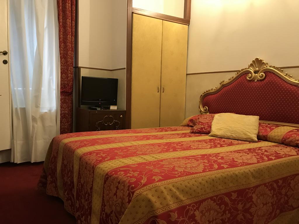 Residenza Ruga Giuffa Castello Valsolda Exterior foto